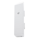 [NSM5] Ubiquiti - NanoStation airMAX M5 CPE 150 Mbps 5 GHz con Antena Integrada de 16 dBi
